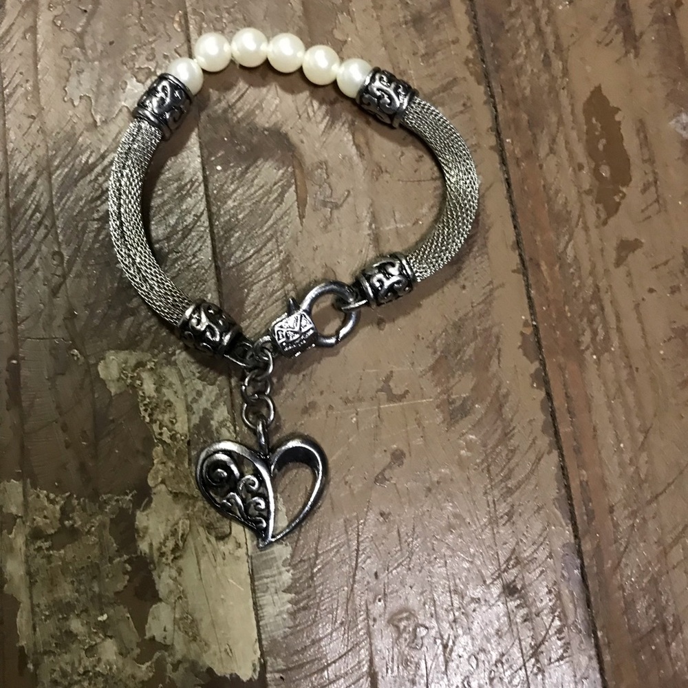 Faux Pearl and Silver tone Heart Bracelet